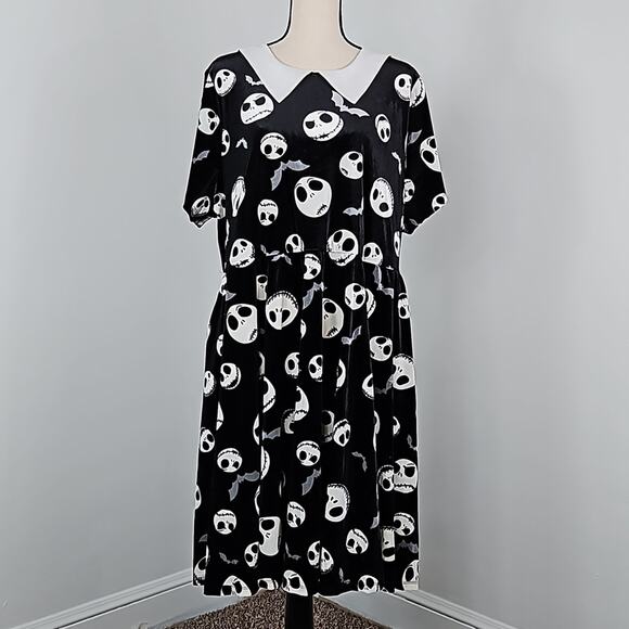 Torrid Disney The Nightmare Before Christmas Velvet Dress Plus Size 3 | 22-24 - Picture 1 of 15